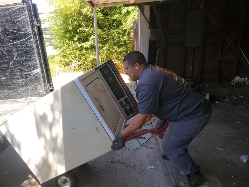Professional appliance removal service