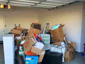Cluttered garage cleanout service